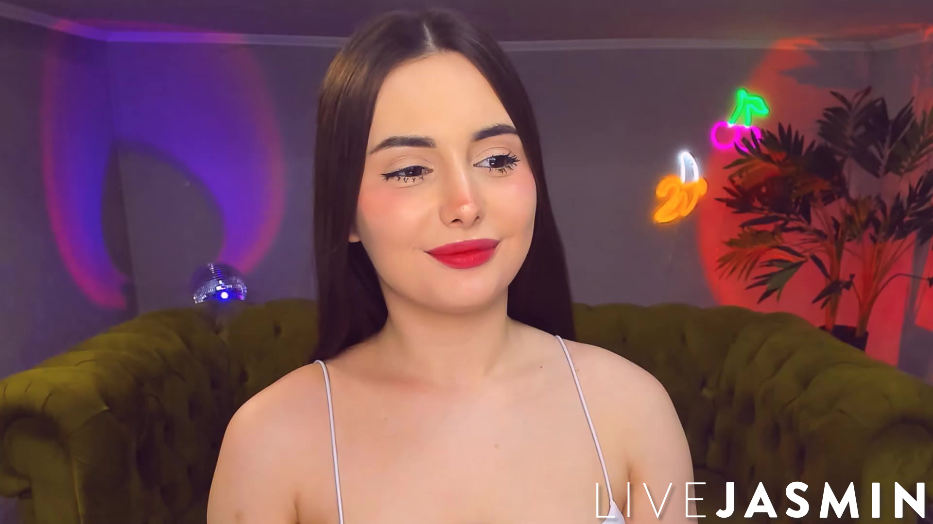 free-chat-images-of-emmygallagher